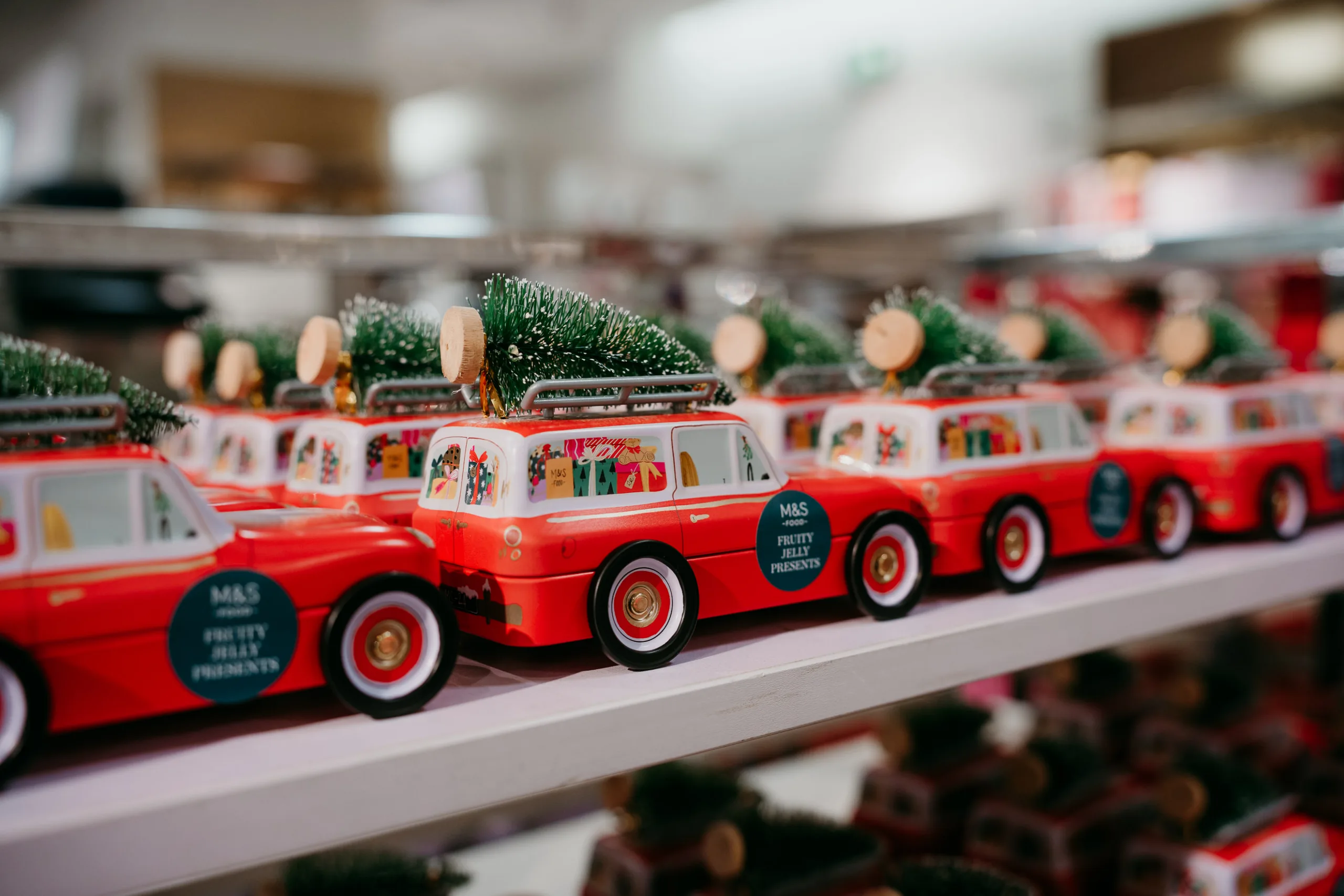 late-night-christmas-shopping-fairhill-shopping-centre